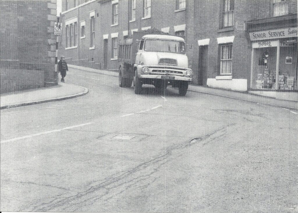 Lorry on Vicarage Street