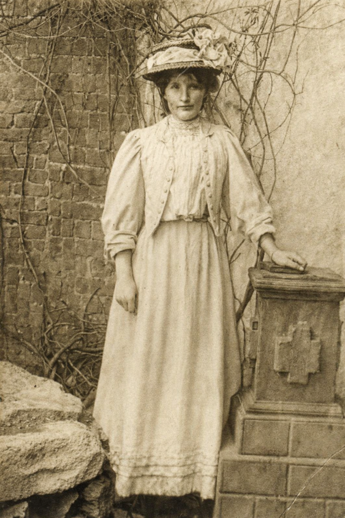 woman AI